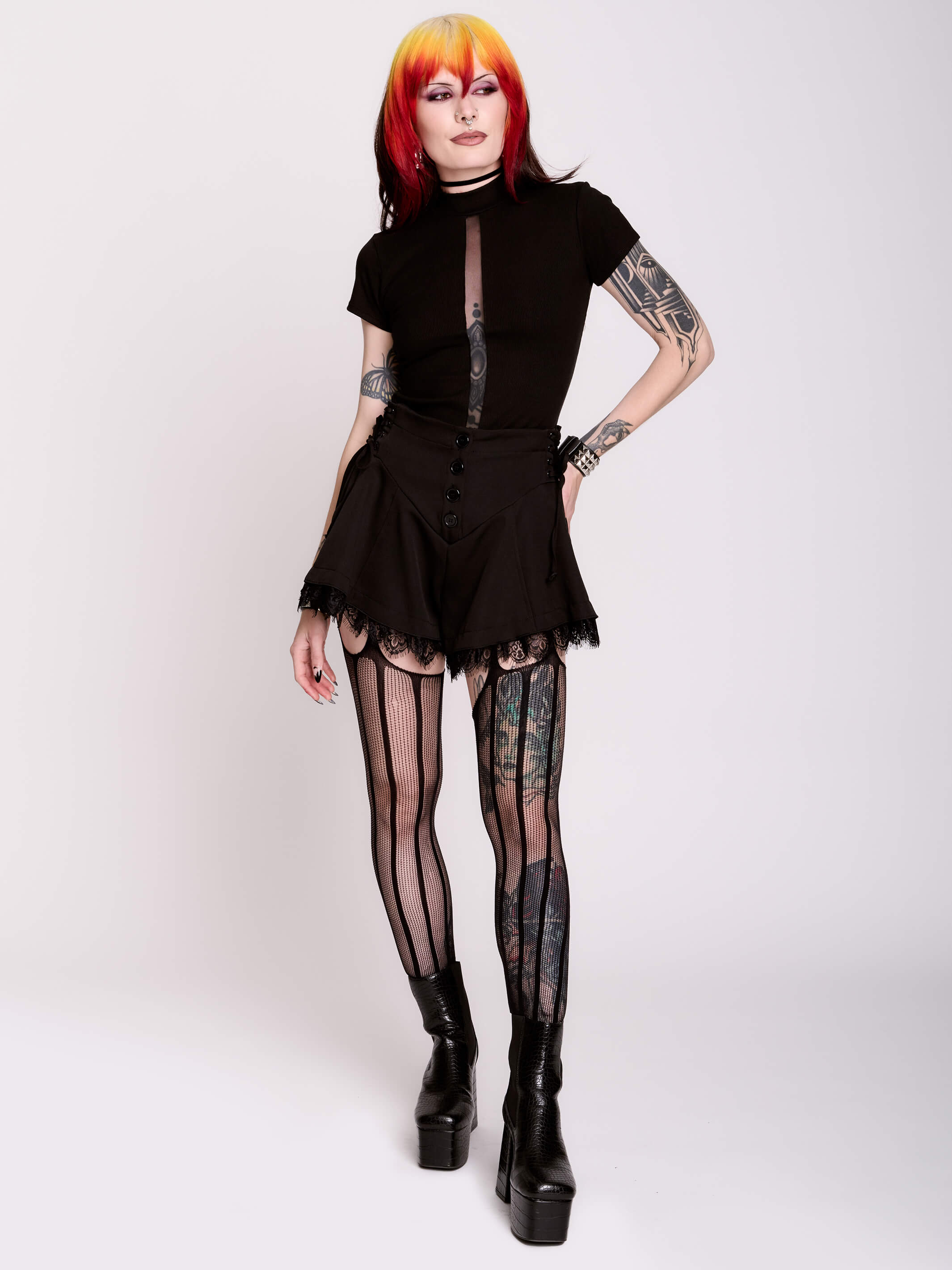 PEEKABOO Top