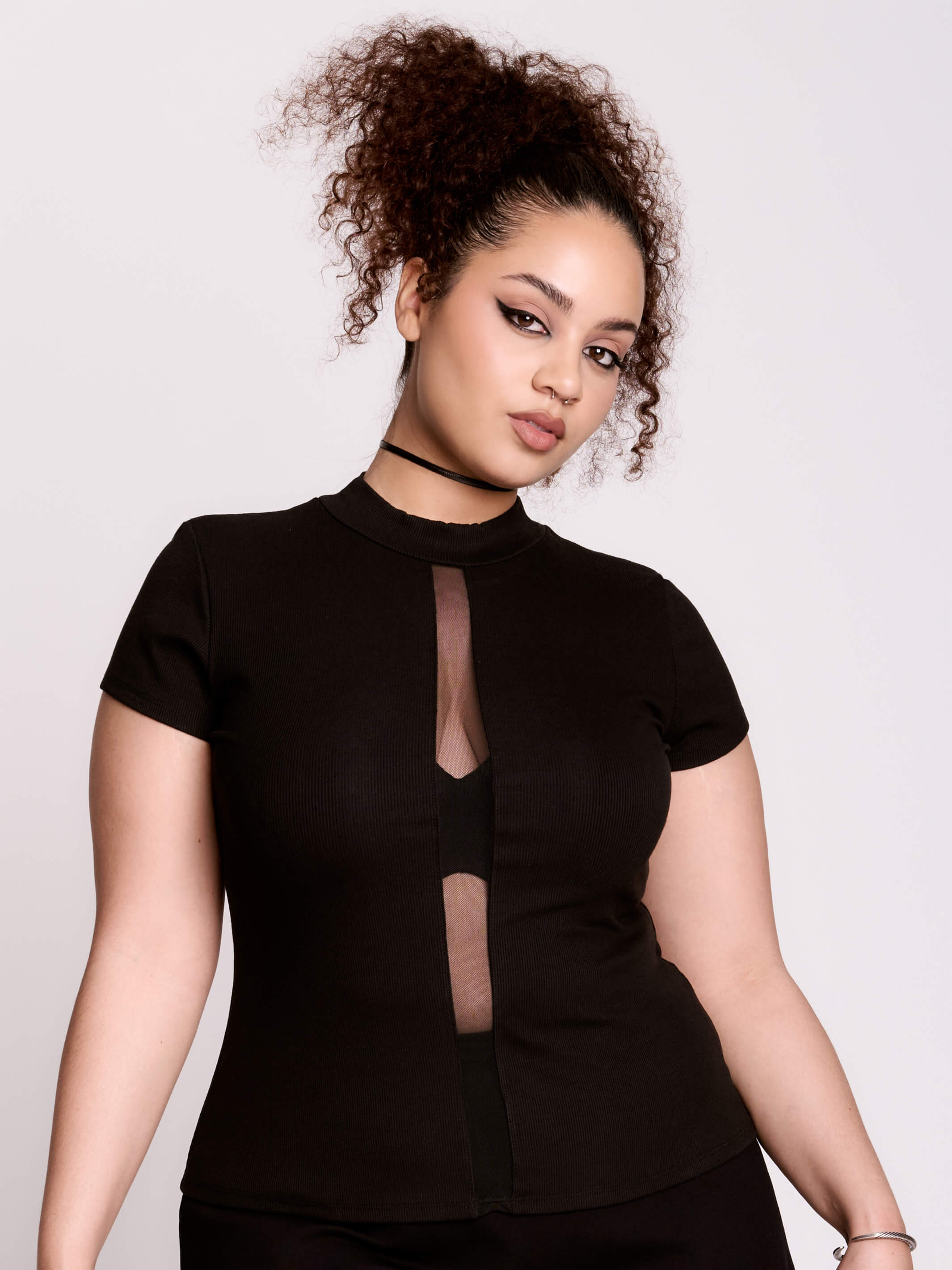 PEEKABOO Top