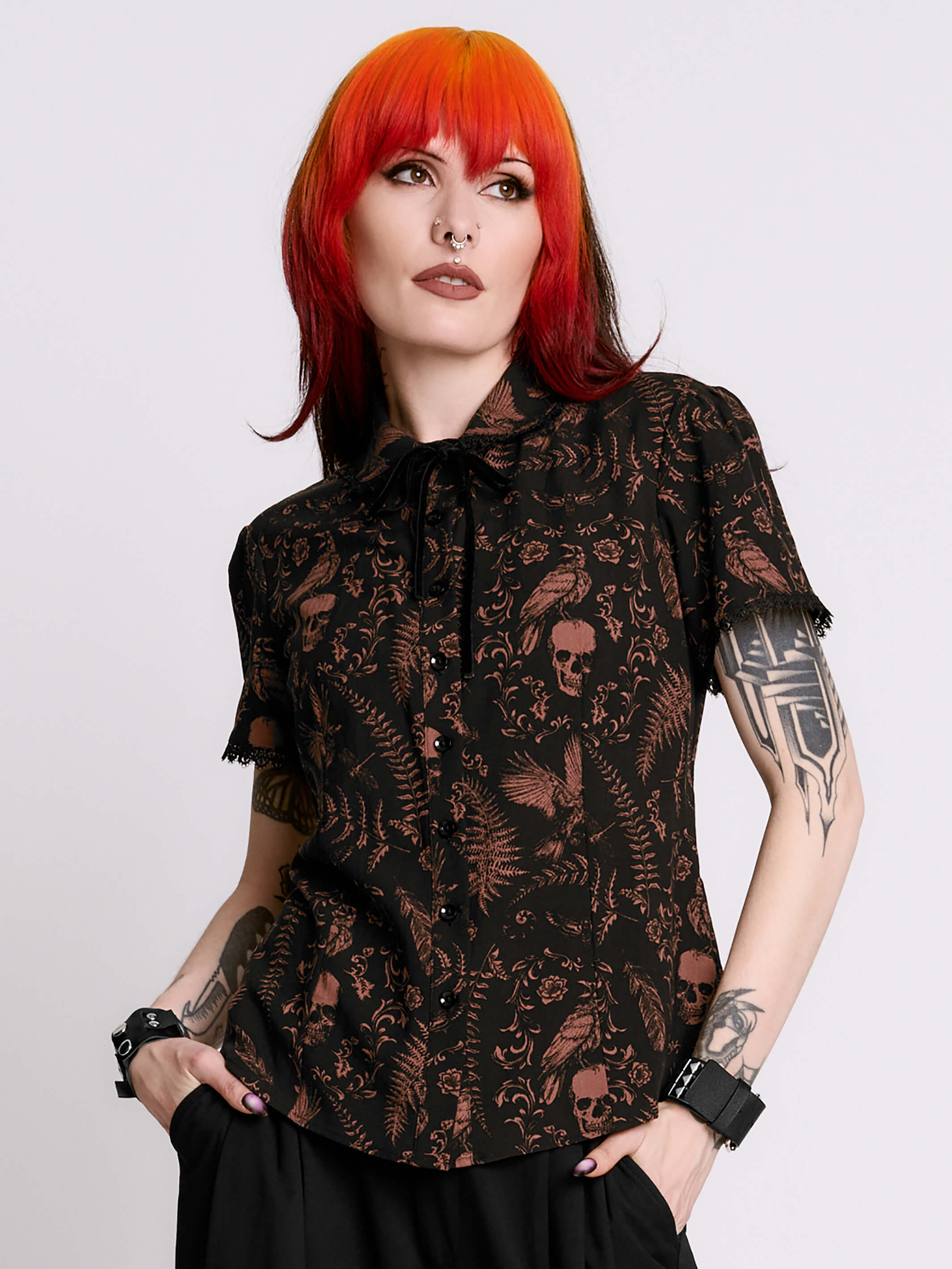 ANTIQUE SKULL BLOUSE