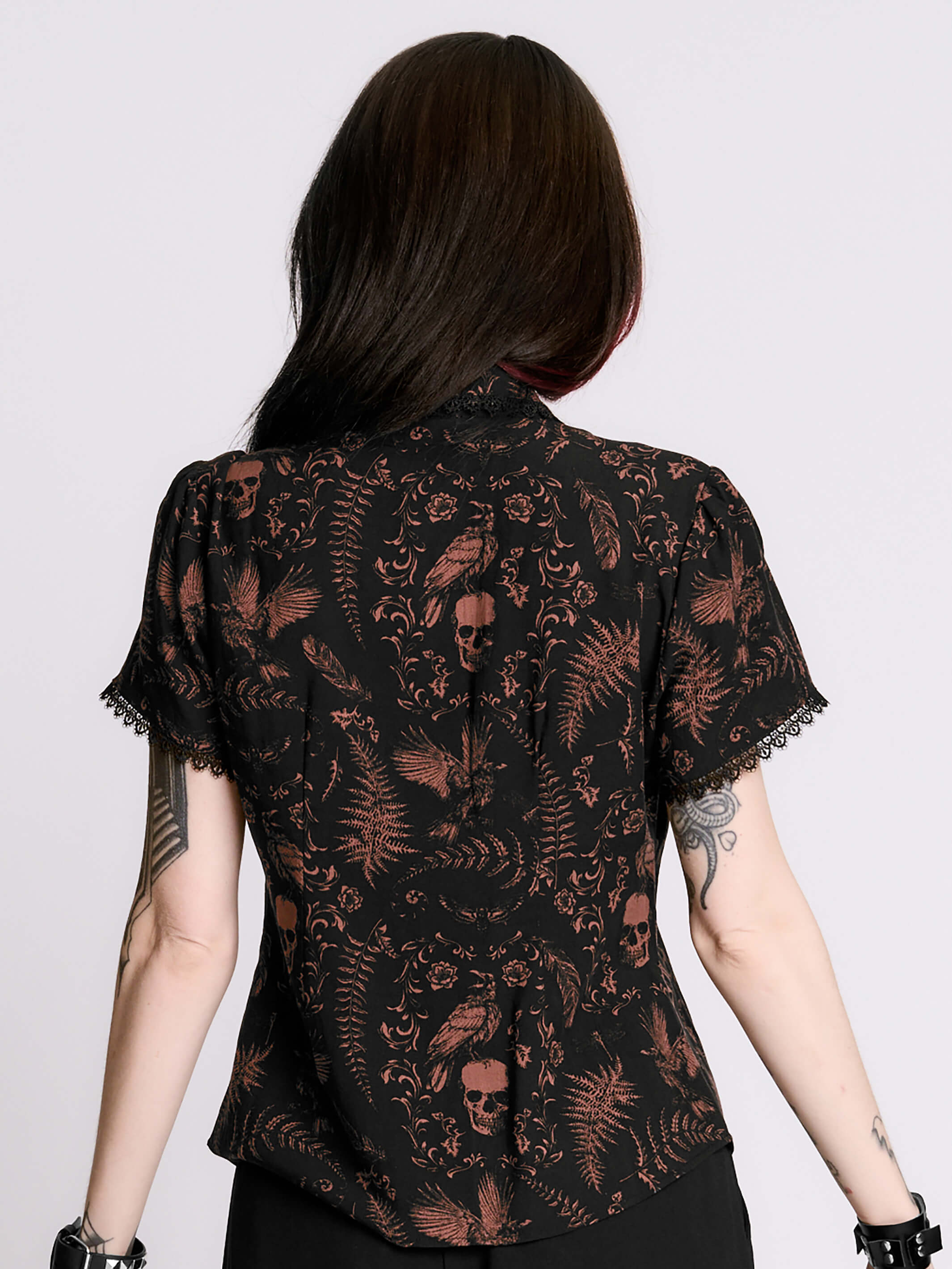 ANTIQUE SKULL BLOUSE
