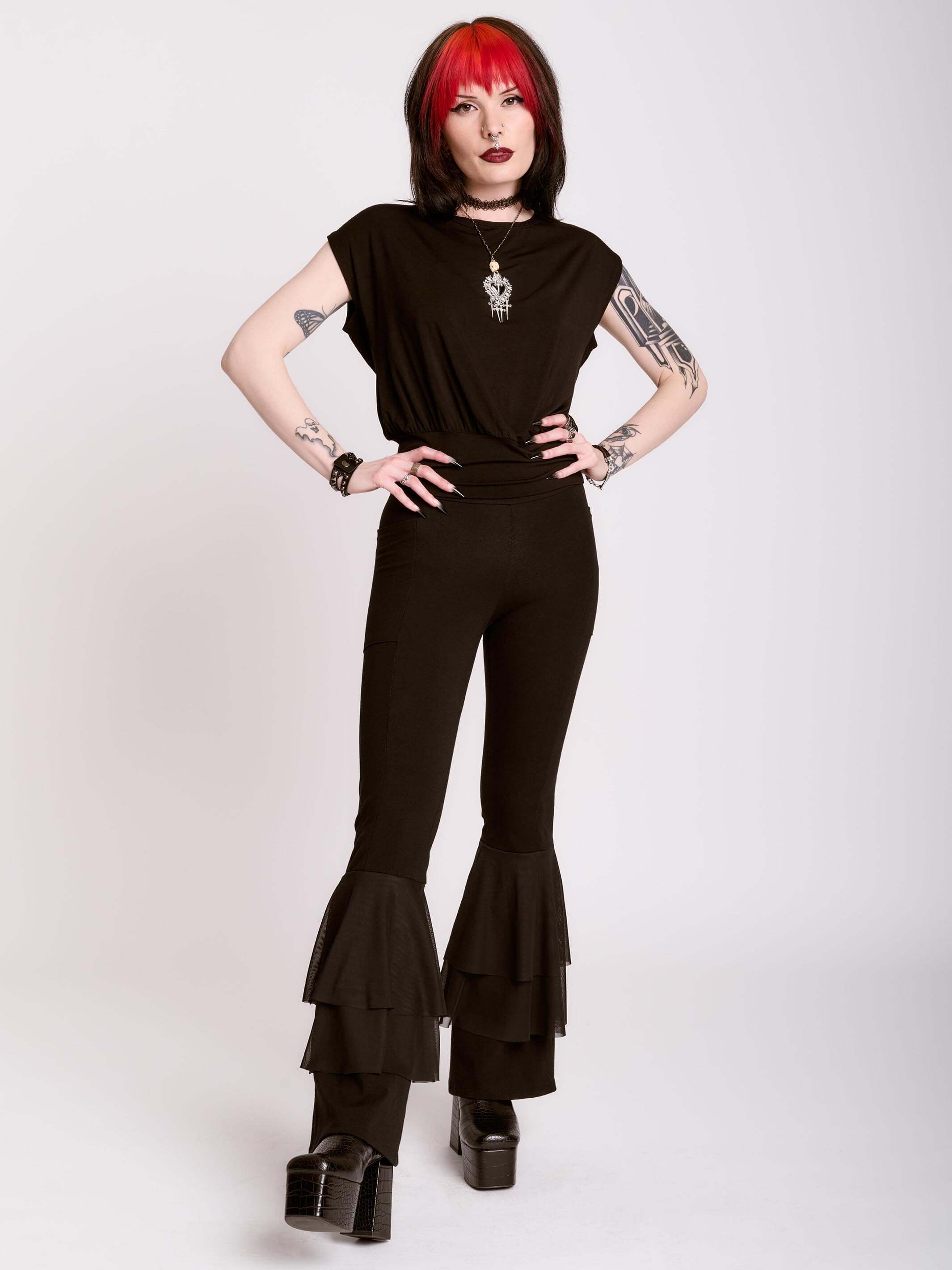 FLARED RUFFLE LEGGINGS