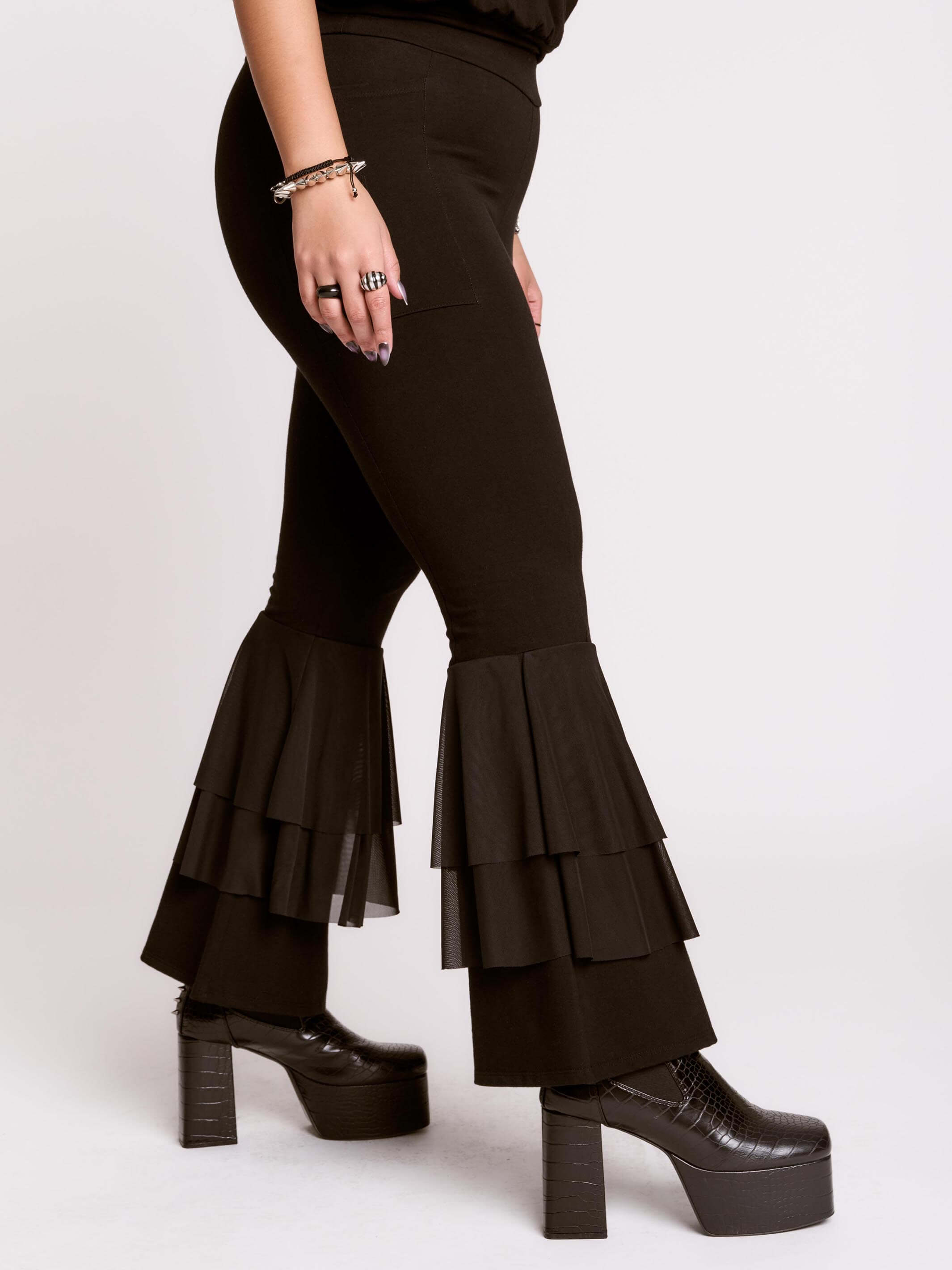 FLARED RUFFLE LEGGINGS