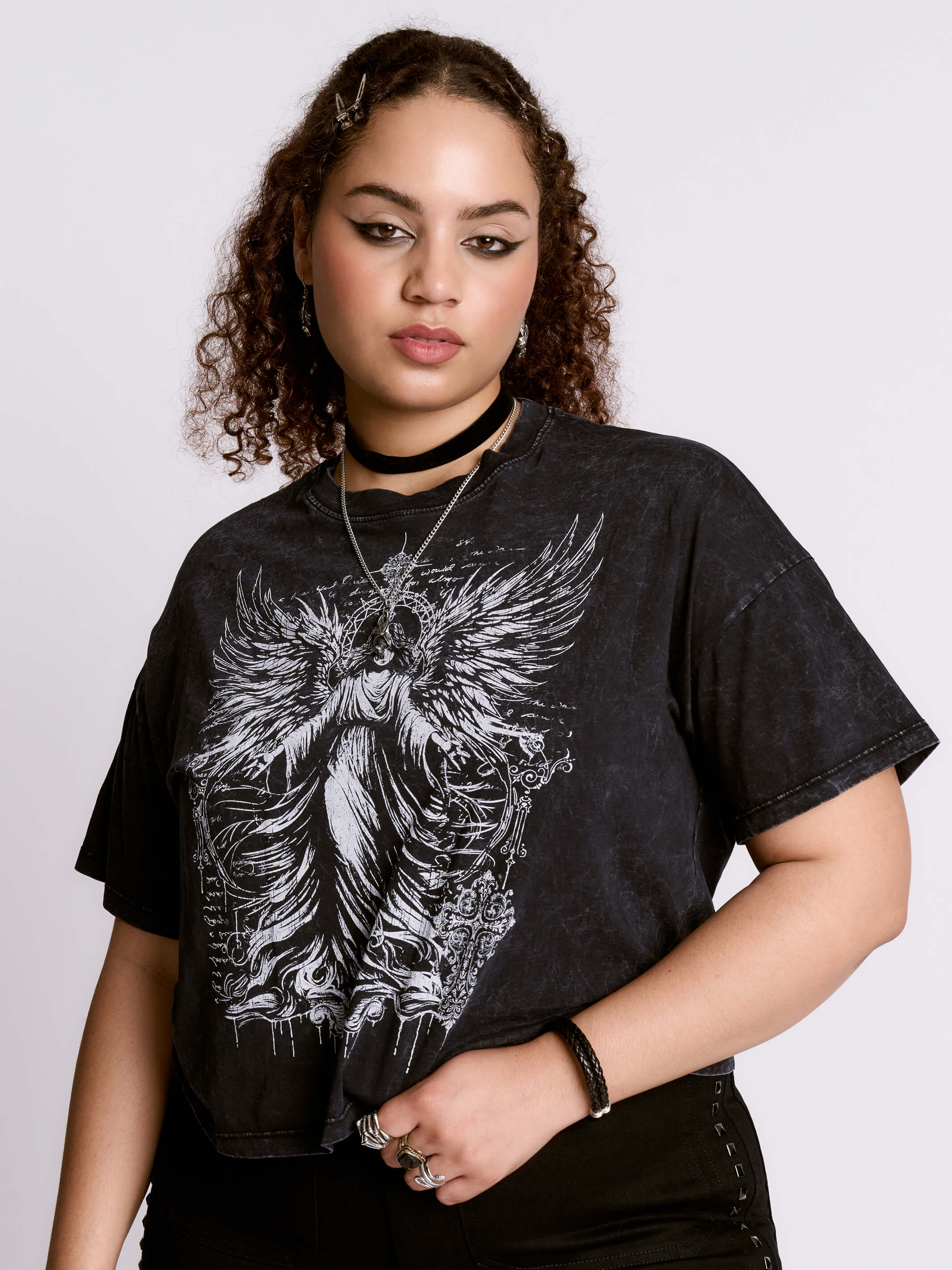 GOTHIC ANGEL CROPPED MINERAL WASH TEE