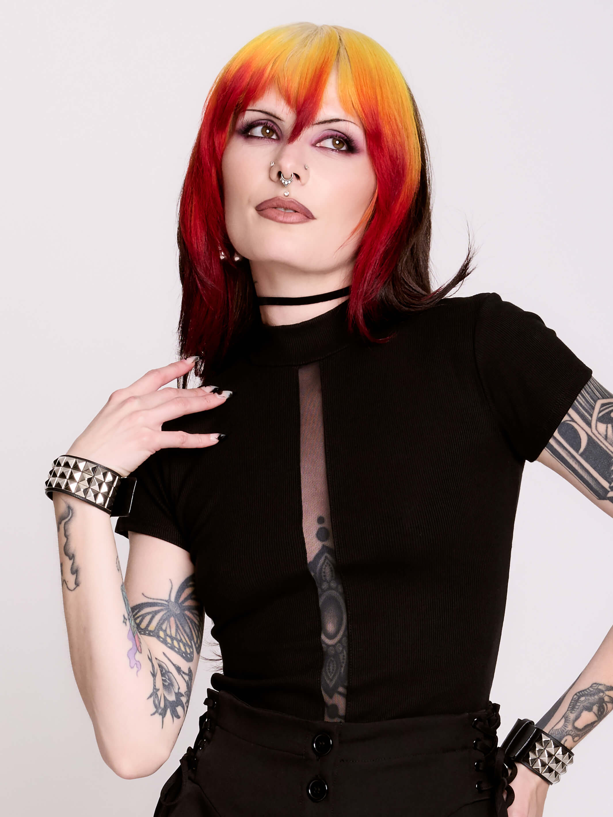 PEEKABOO Top