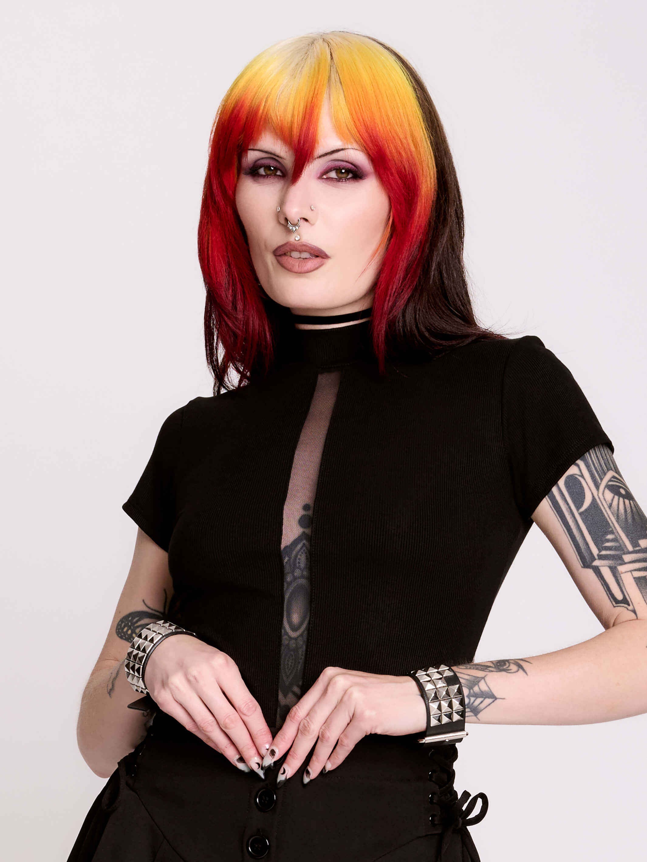 PEEKABOO Top