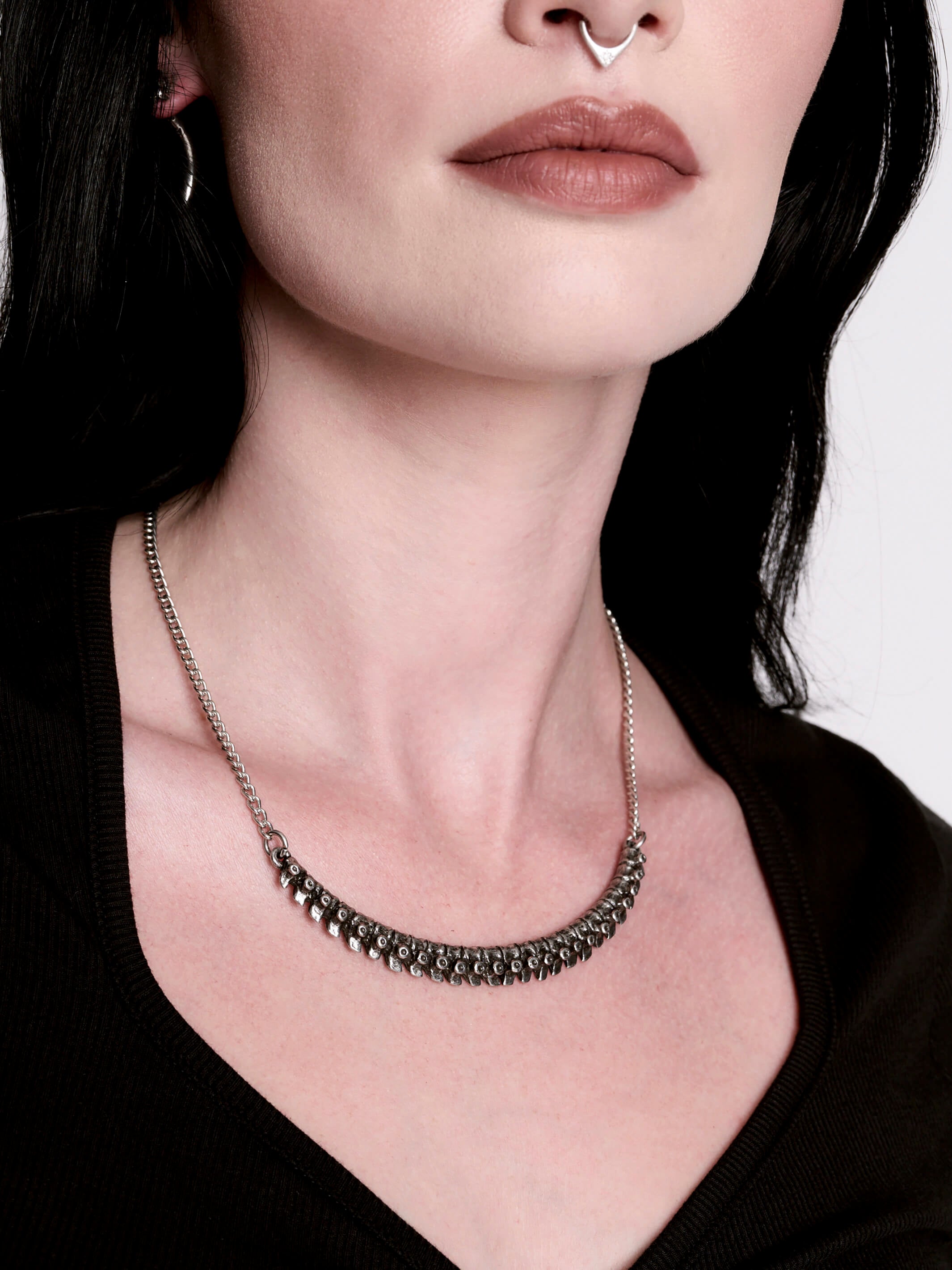 spine necklace